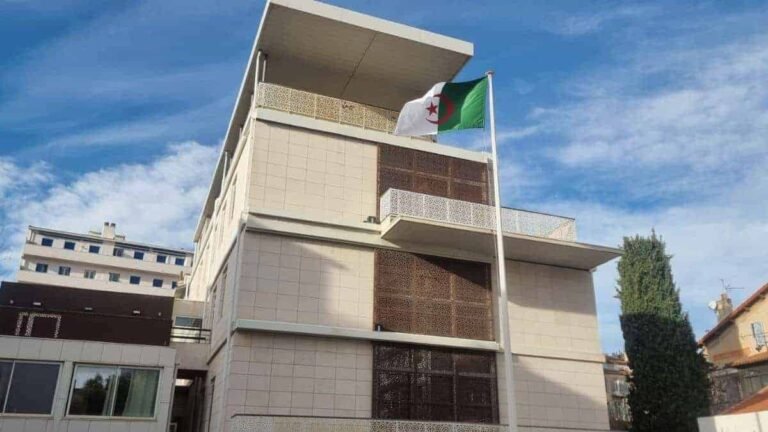 Consulat d’Algérie à Marseille lance une permanence mobile à Avignon