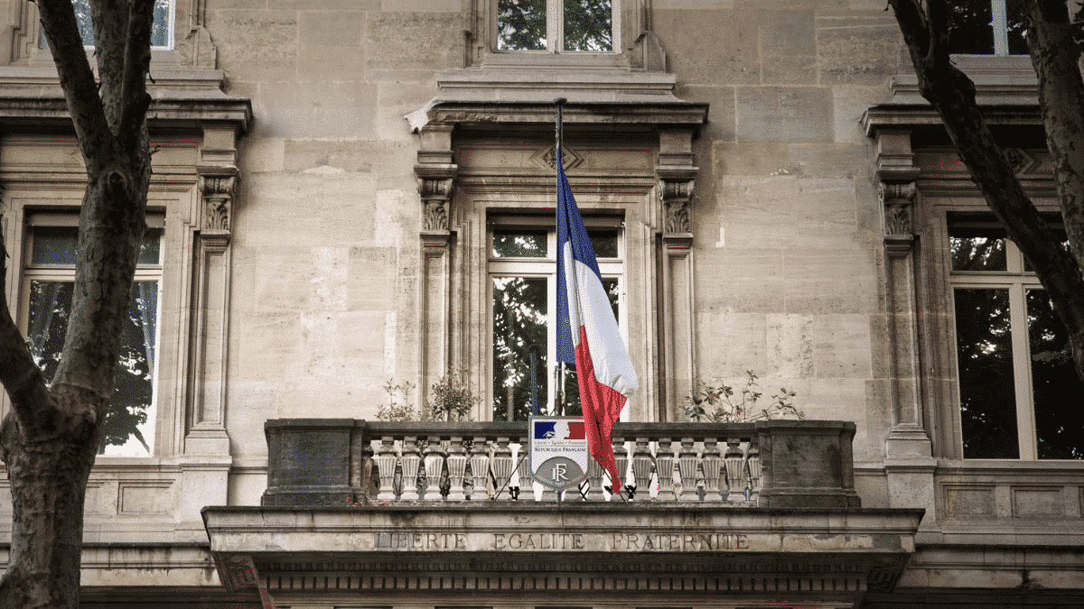 Pratiques préfectorales contestables : 5 points clés pour les demandeurs de titres de séjour