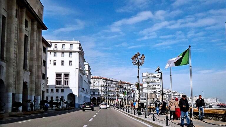 S’installer en Algérie