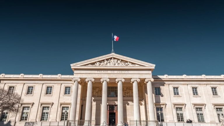 Le tribunal de Nantes annule le refus de visa Schengen d’une Algérienne